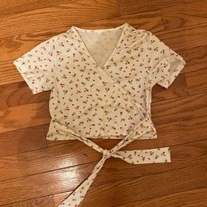 Floral tie crop top